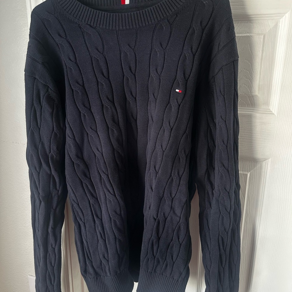 Men's Black Cable Knit Sweater